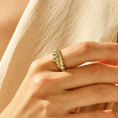 Croissant ring | Goud