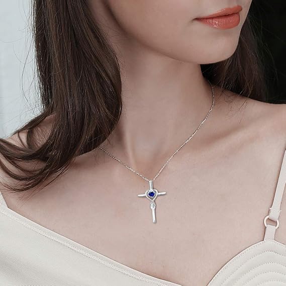 Kruisketting met hartvormige saffier | Witgoud