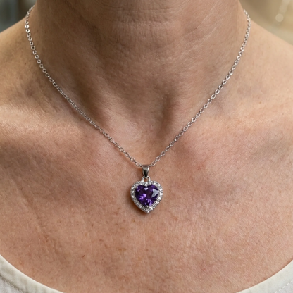Stralend hart-ketting met amethist | Witgoud