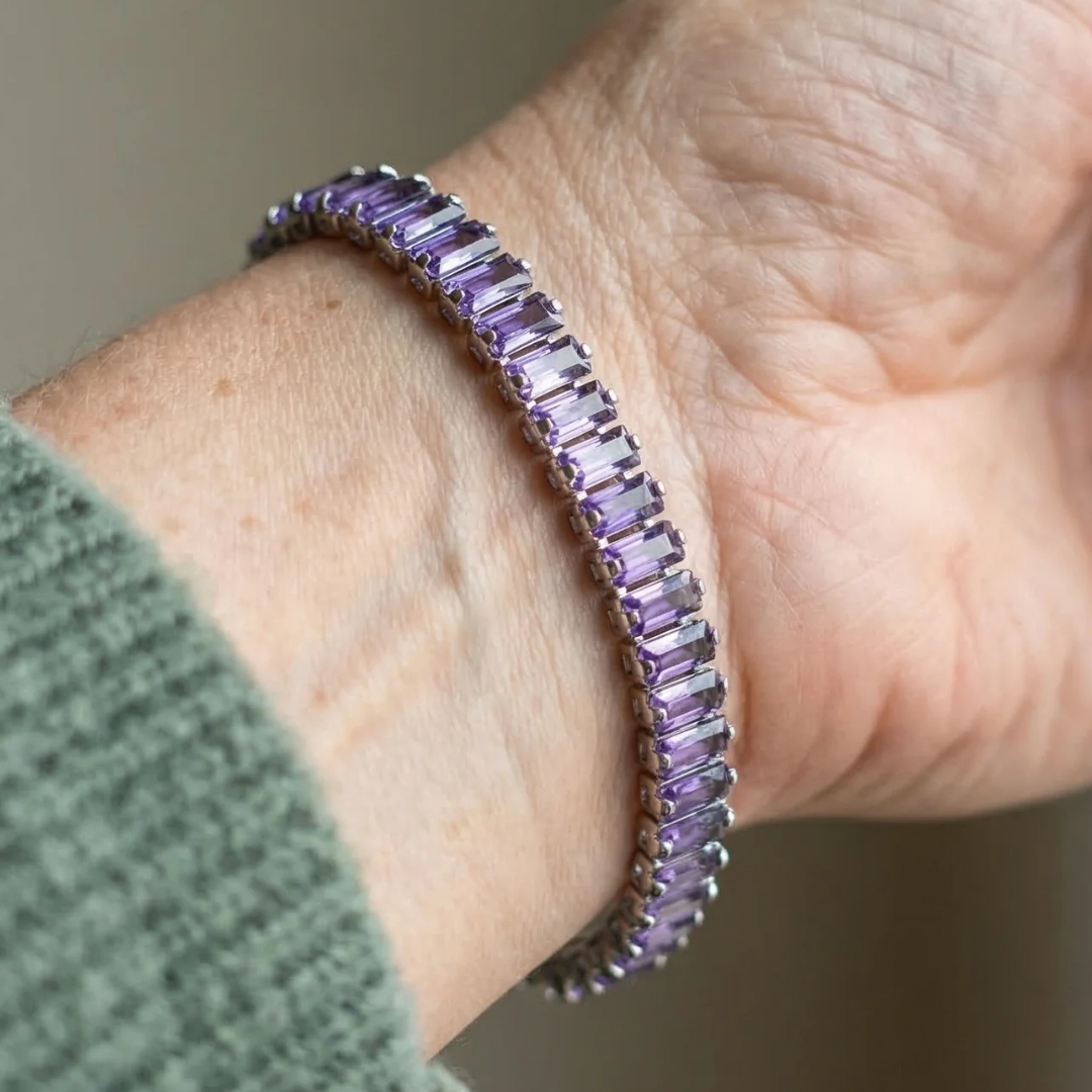 Vertéa tennisarmband met amethist | Witgoud