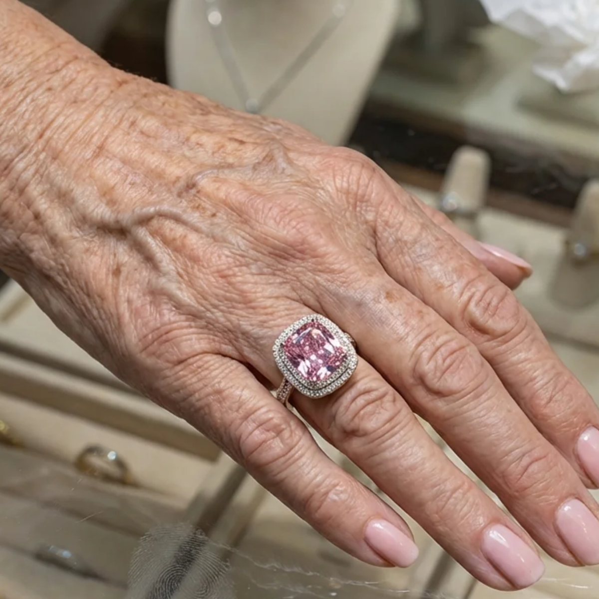 Ring met kussengeslepen roze saffier | Roségoud
