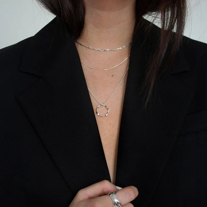 Drierijige ketting met open cirkel | Witgoud