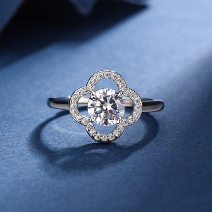 Aria set met klaverbedel | Witgoud
