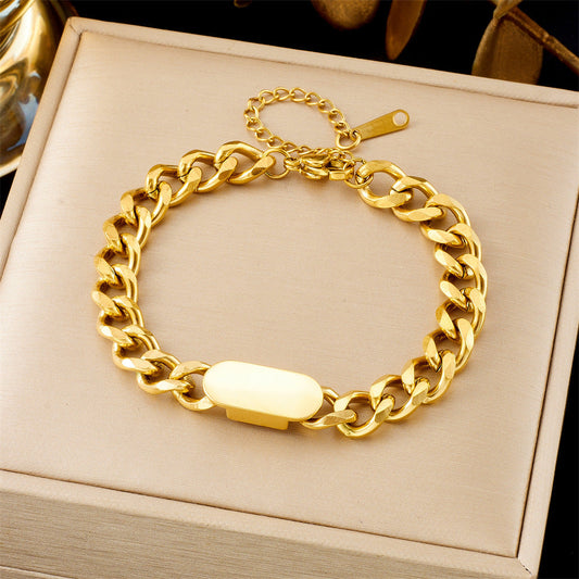 Armband met Cubaanse schakels en plaatje | Goud