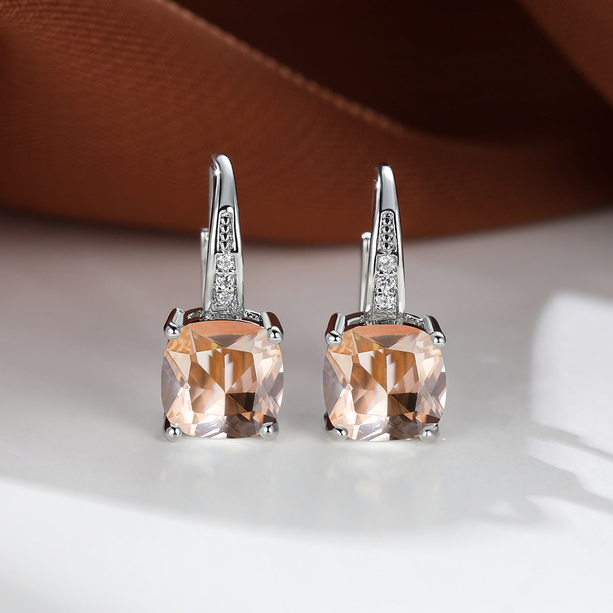 Mystic oorringen met stenen | Goud