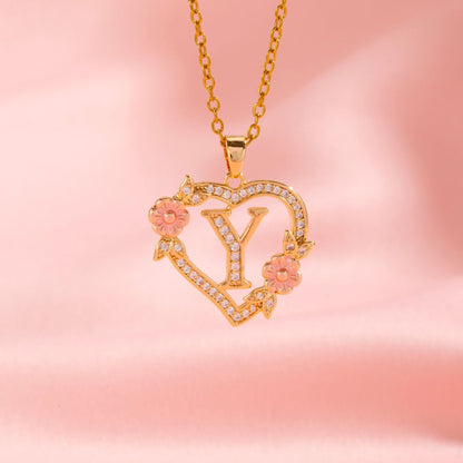 Ketting met initiaal en bloemenbedel | Goud