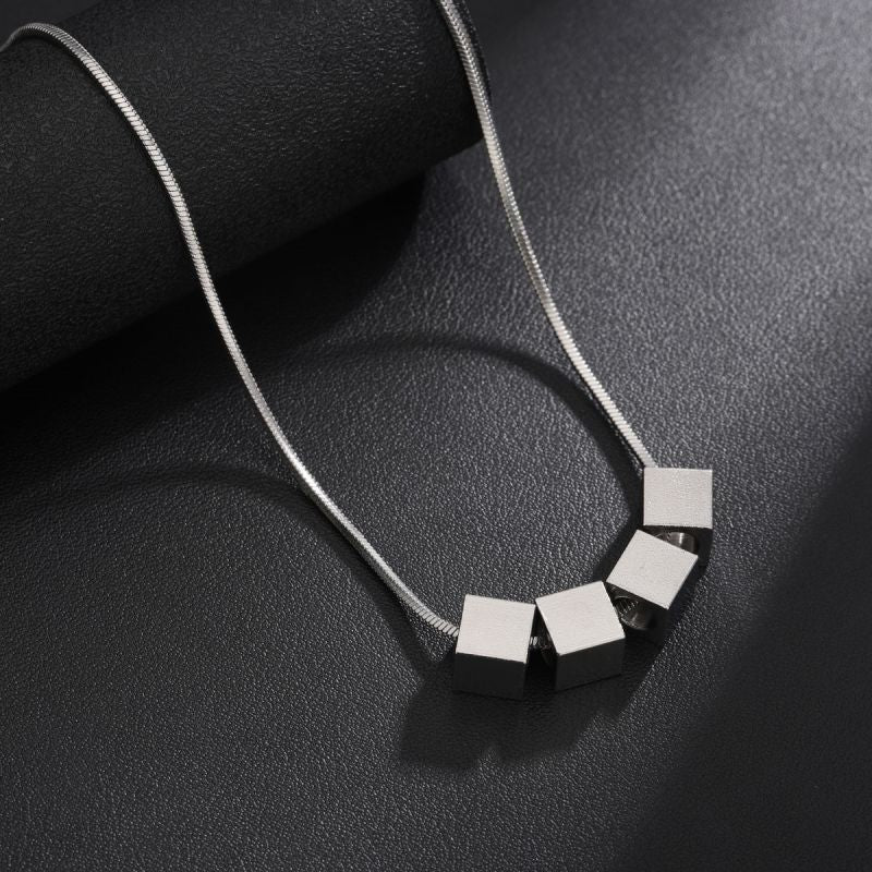 Zaylen ketting met kubusmotief | Witgoud