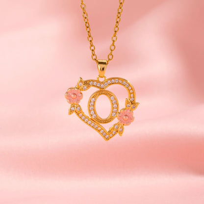 Ketting met initiaal en bloemenbedel | Goud