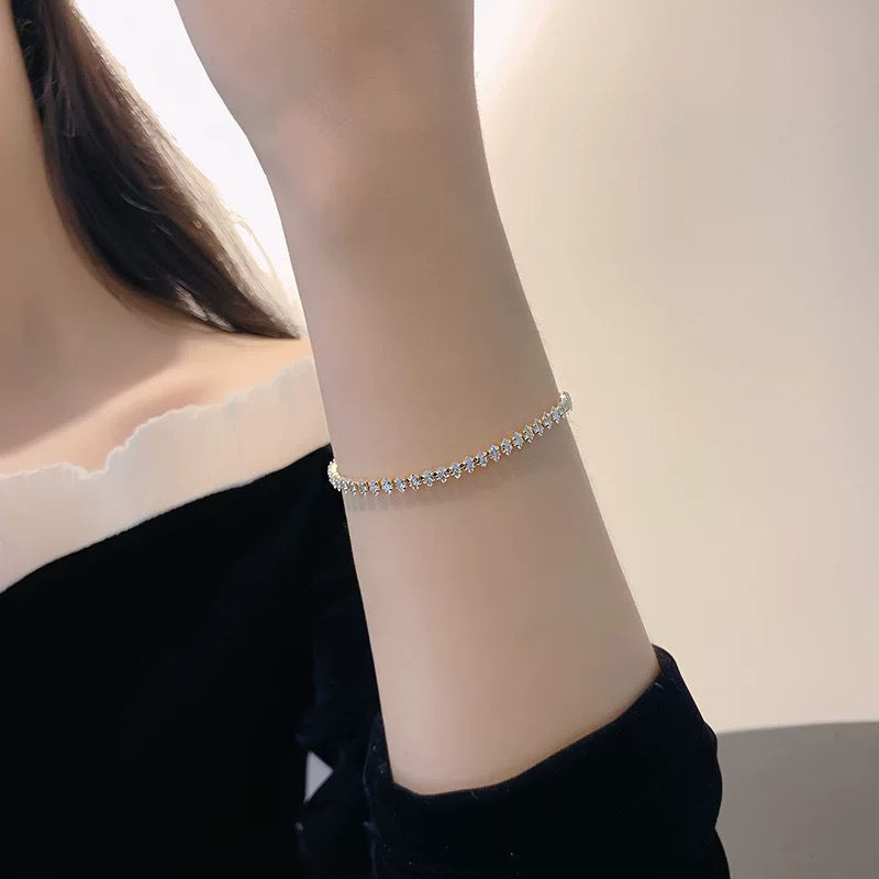 Vionelle tennisarmband met marquisevormige stenen | Goud