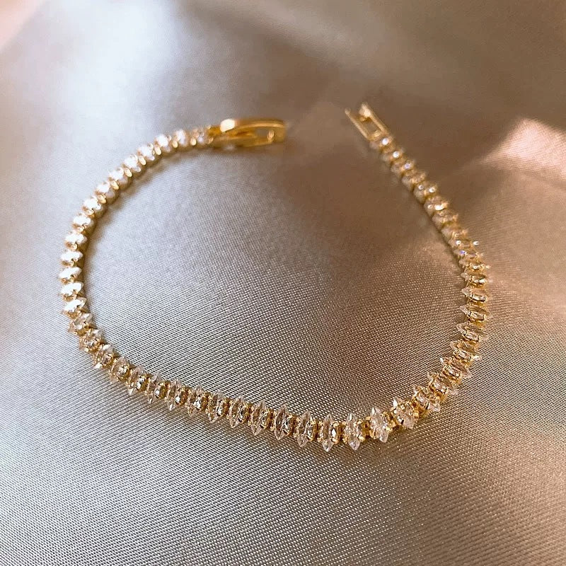 Vionelle tennisarmband met marquisevormige stenen | Goud