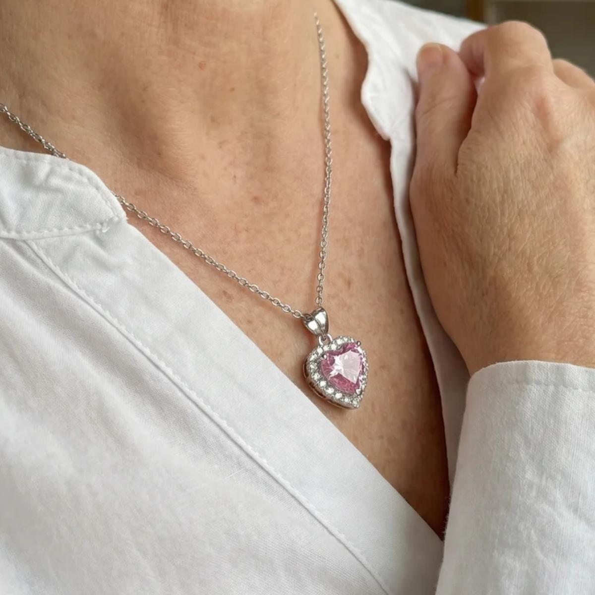 Stralend roze hart-ketting | Witgoud