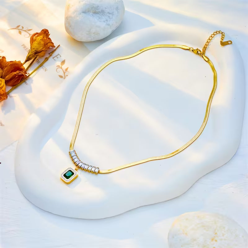 Regalia prismaketting met smaragd | Goud