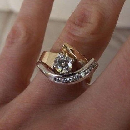 Onregelmatige ring van goud en zilver met zirkonia in antieke stijl | Gemengd goud