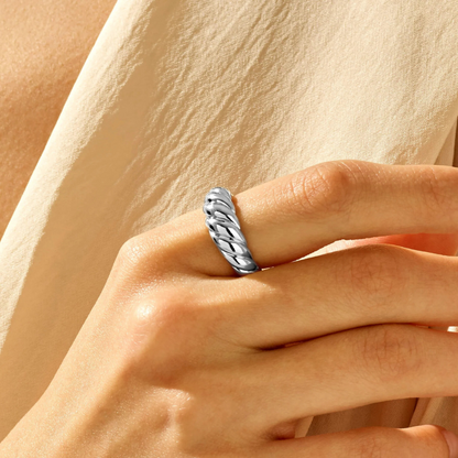 Croissant ring | Witgoud