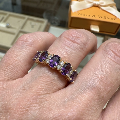 Orlina violette ring met embleem | Roségoud