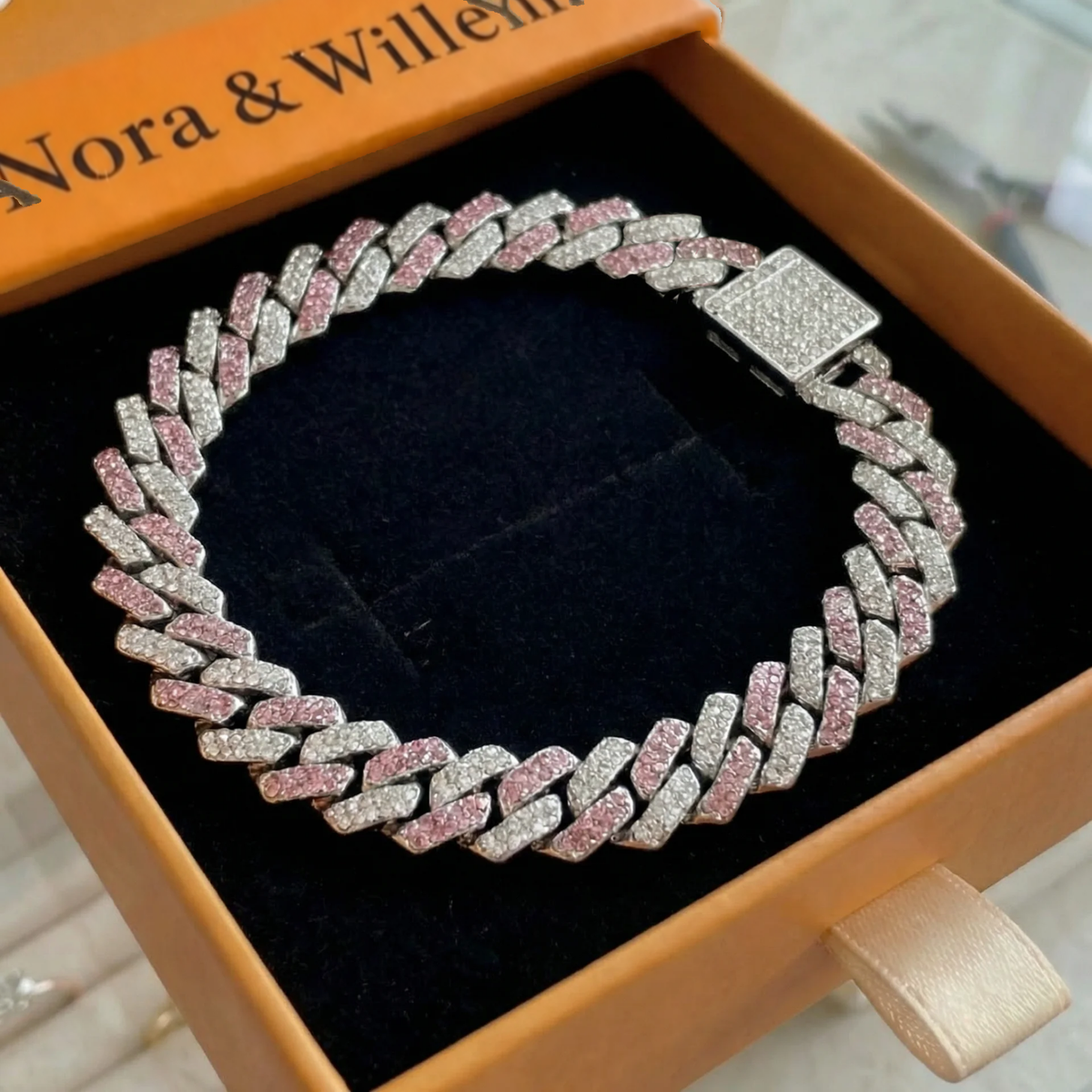 Roze glinsterende armband met Cubaanse schakels | Witgoud