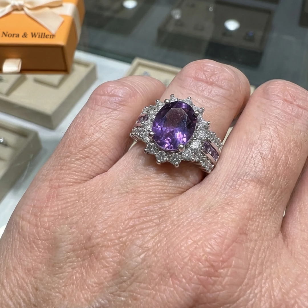 Amethyne schemering-kroonring | Witgoud